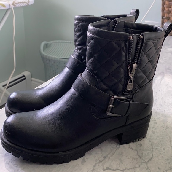 Guess Boots - Picture 1 of 1